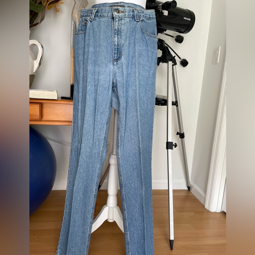 Liz Claiborne Light Blue Classic Fit Jeans